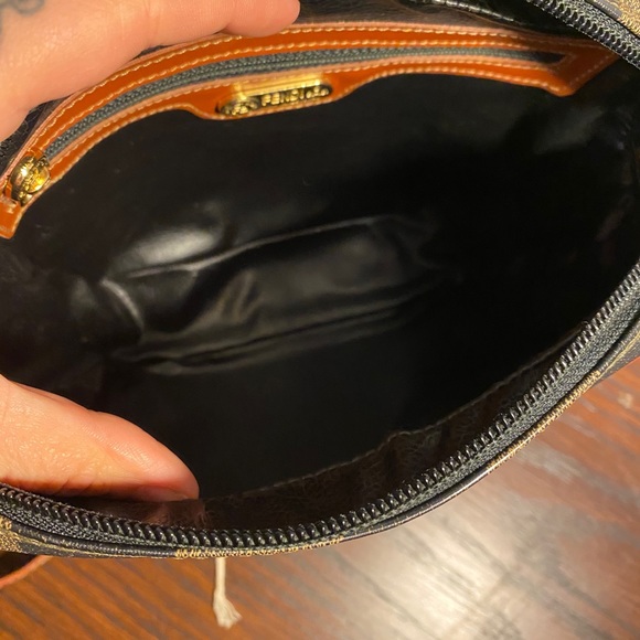 Fendi penguin stripe crossbody - Picture 4 of 9